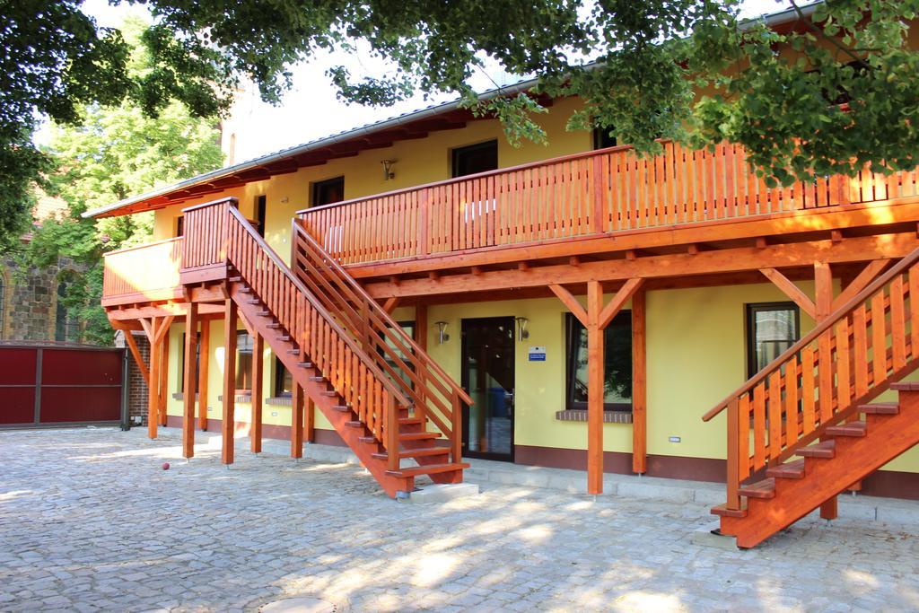 L&L Skaters Home Langenlipsdorf ภายนอก รูปภาพ